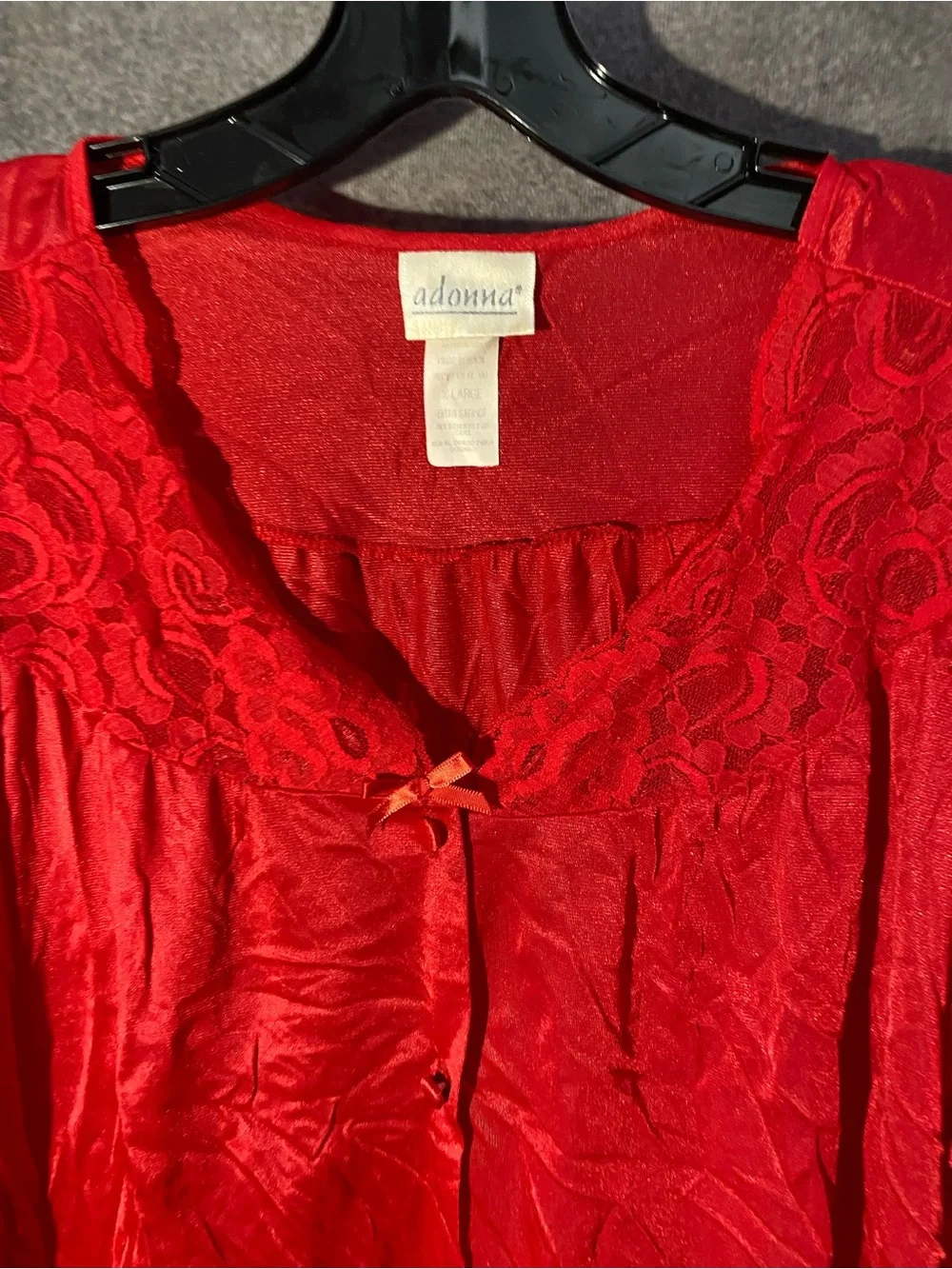 Adonna soft red